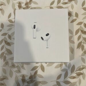 Apple AirPods 3rd Gen with MagSafe - White